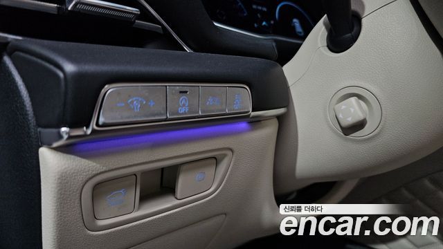 Genesis GV80 2020 — photo 30