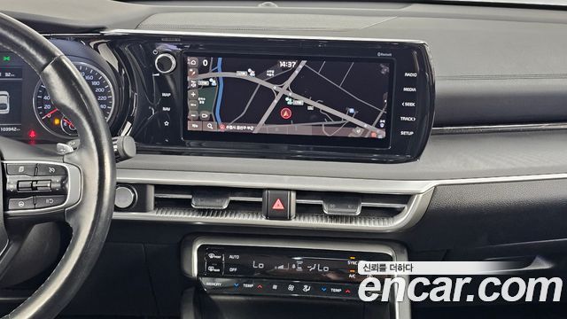 Kia K5 2021 — photo 23