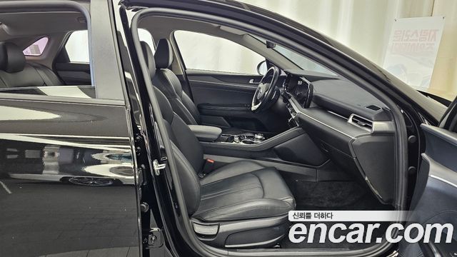 Kia K5 2021 — photo 16