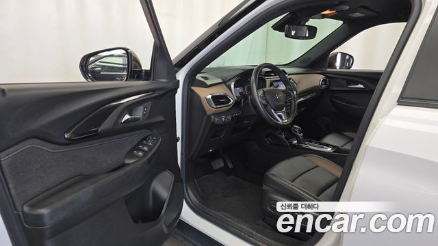 Chevrolet Korea Trailblazer 2022 — photo 13