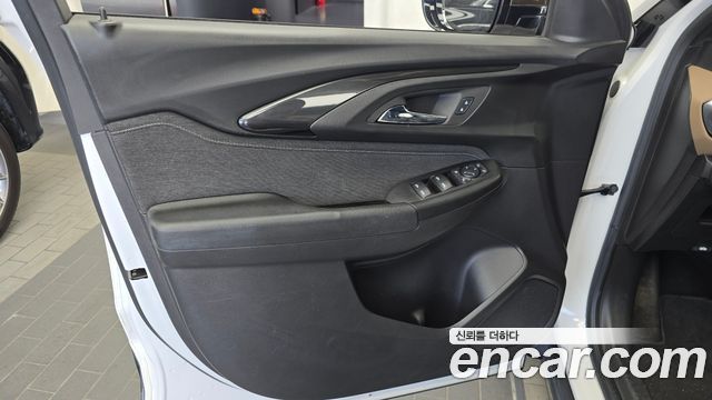 Chevrolet Korea Trailblazer 2022 — photo 14