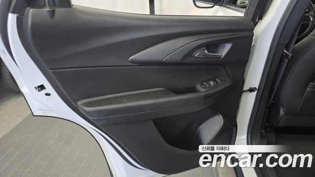Chevrolet Korea Trailblazer 2022 — photo 15