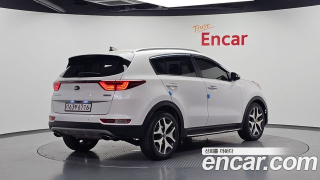 Kia Sportage 2018 — photo 2