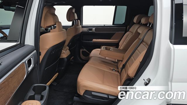 Hyundai Santafe 2024 — photo 16