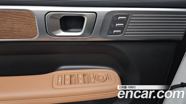 Hyundai Santafe 2024 — photo 28