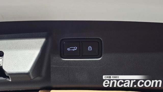 Hyundai Santafe 2024 — photo 36