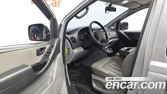 Hyundai Starex 2019 — photo 13