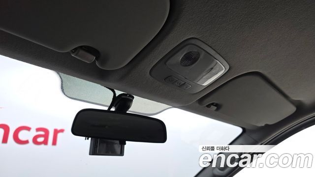 Hyundai Starex 2019 — photo 24