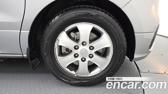 Hyundai Starex 2019 — photo 7