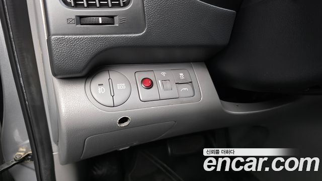 Hyundai Starex 2019 — photo 30