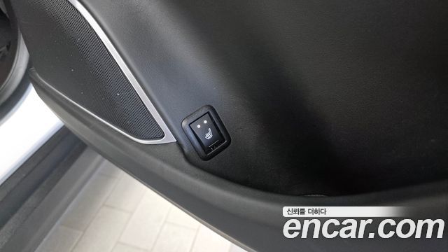 Maserati Levante 2019 — photo 18