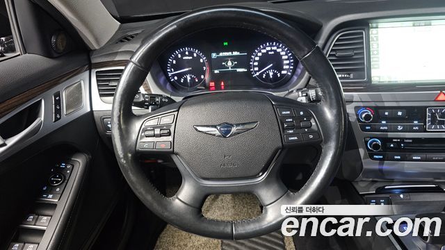 Genesis G80 2017 — photo 20