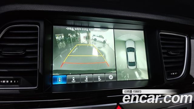 Genesis G80 2017 — photo 21