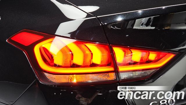 Genesis G80 2017 — photo 9