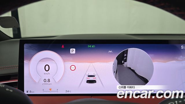 Genesis GV70 2025 — photo 11