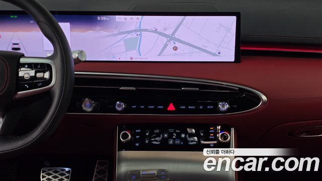 Genesis GV70 2025 — photo 18