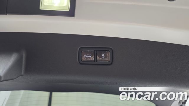 Genesis GV70 2025 — photo 30