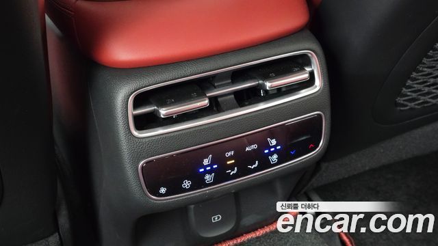Genesis GV70 2025 — photo 31