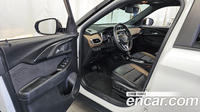 Chevrolet Korea Trailblazer 2022 — photo 13