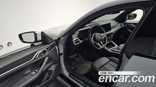 BMW i4 2025 — photo 13