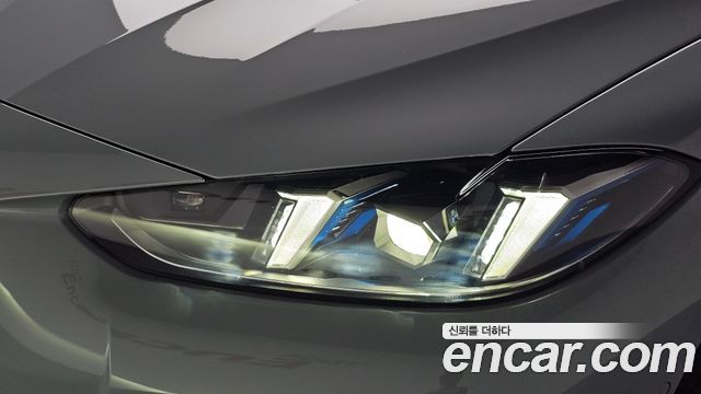 BMW i4 2025 — photo 8