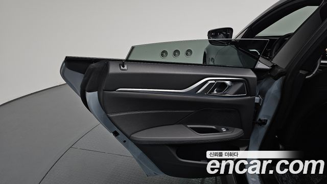 BMW i4 2025 — photo 15
