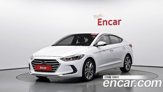Hyundai AVANTE 2017 — photo 27