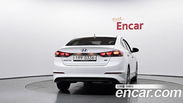 Hyundai AVANTE 2017 — photo 4