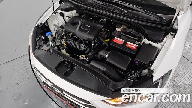 Hyundai AVANTE 2017 — photo 6