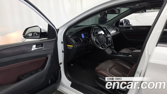 Hyundai Sonata 2017 — photo 13