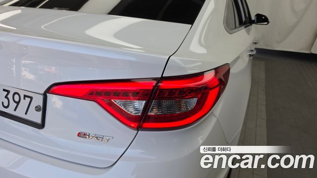 Hyundai Sonata 2017 — photo 9
