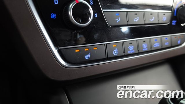 Hyundai Sonata 2017 — photo 30