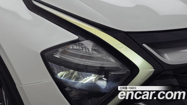Kia Sportage 2023 — photo 8