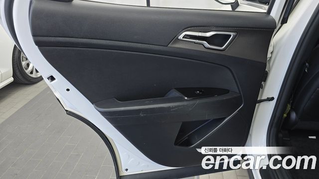 Kia Sportage 2023 — photo 15