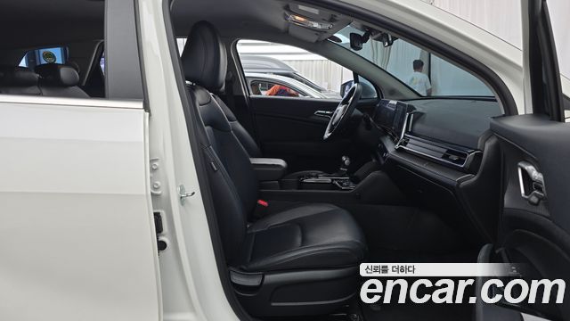Kia Sportage 2023 — photo 16