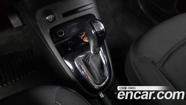 Renault Korea QM3 2015 — photo 9
