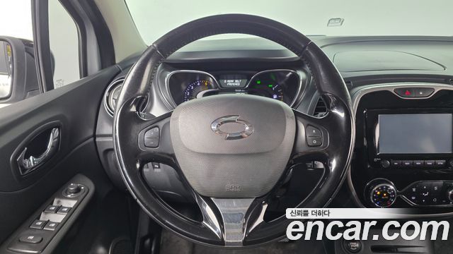 Renault Korea QM3 2015 — photo 13
