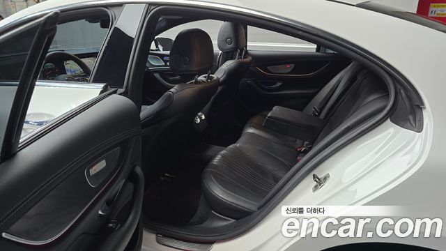 Mercedes-Benz CLS-Class 2023 — photo 17
