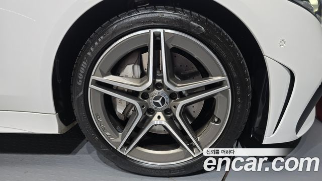 Mercedes-Benz CLS-Class 2023 — photo 7