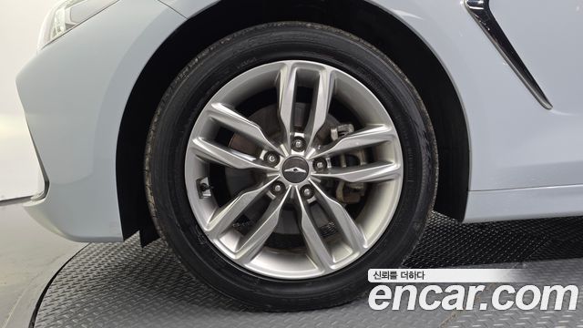 Genesis G70 2019 — photo 5