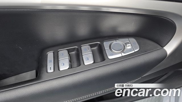 Genesis G70 2019 — photo 12