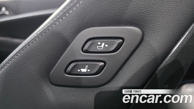 Genesis G70 2019 — photo 19
