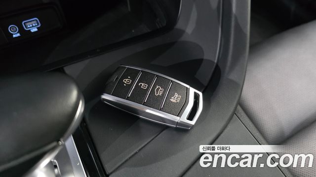 Genesis G70 2019 — photo 20