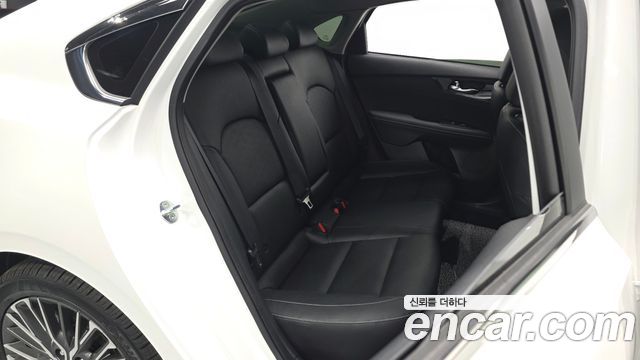Kia K3 2022 — photo 11