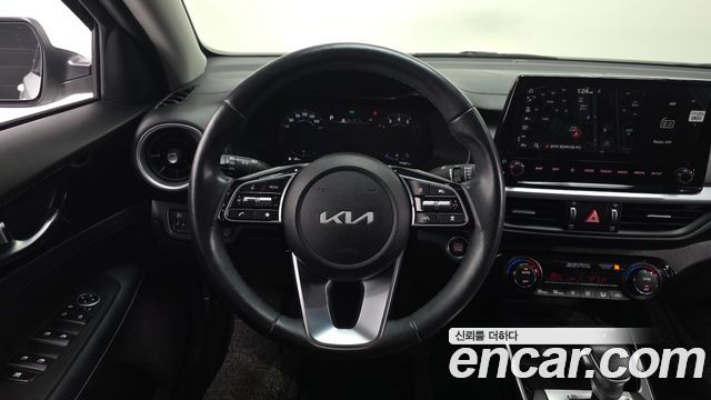 Kia K3 2022 — photo 14