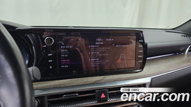 Kia K5 2020 — photo 32