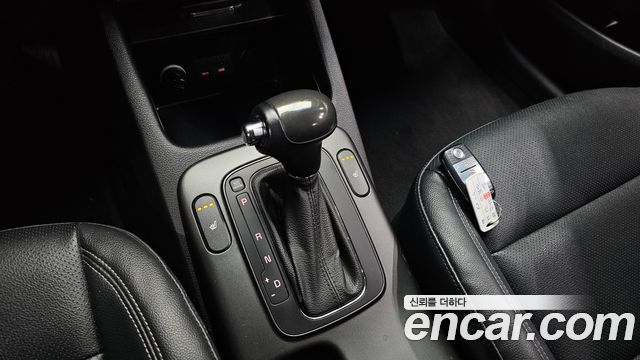 Kia K3 2013 — photo 12