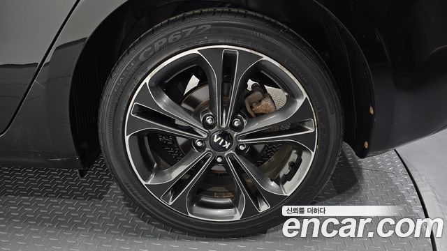 Kia K3 2013 — photo 7