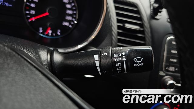 Kia K3 2013 — photo 27