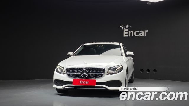 Mercedes-Benz E-Class 2017 — photo 3